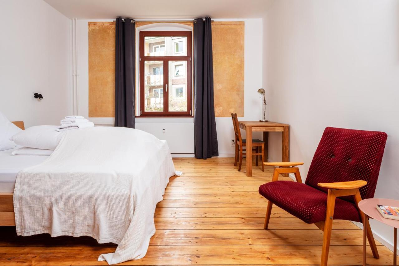 Kuenstlerzimmer Im Kulturhaus Haeselburg Gera Luaran gambar