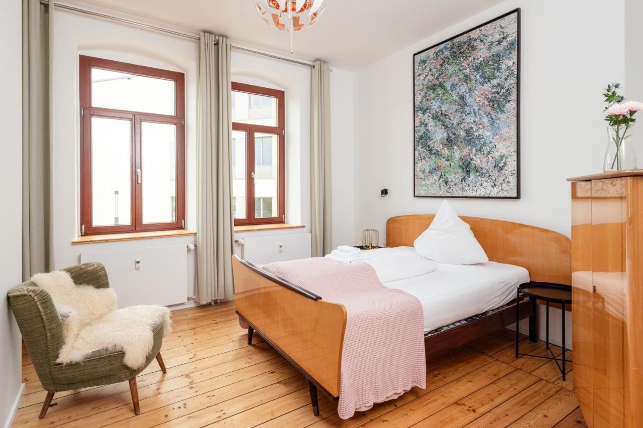 Kuenstlerzimmer Im Kulturhaus Haeselburg Gera Luaran gambar