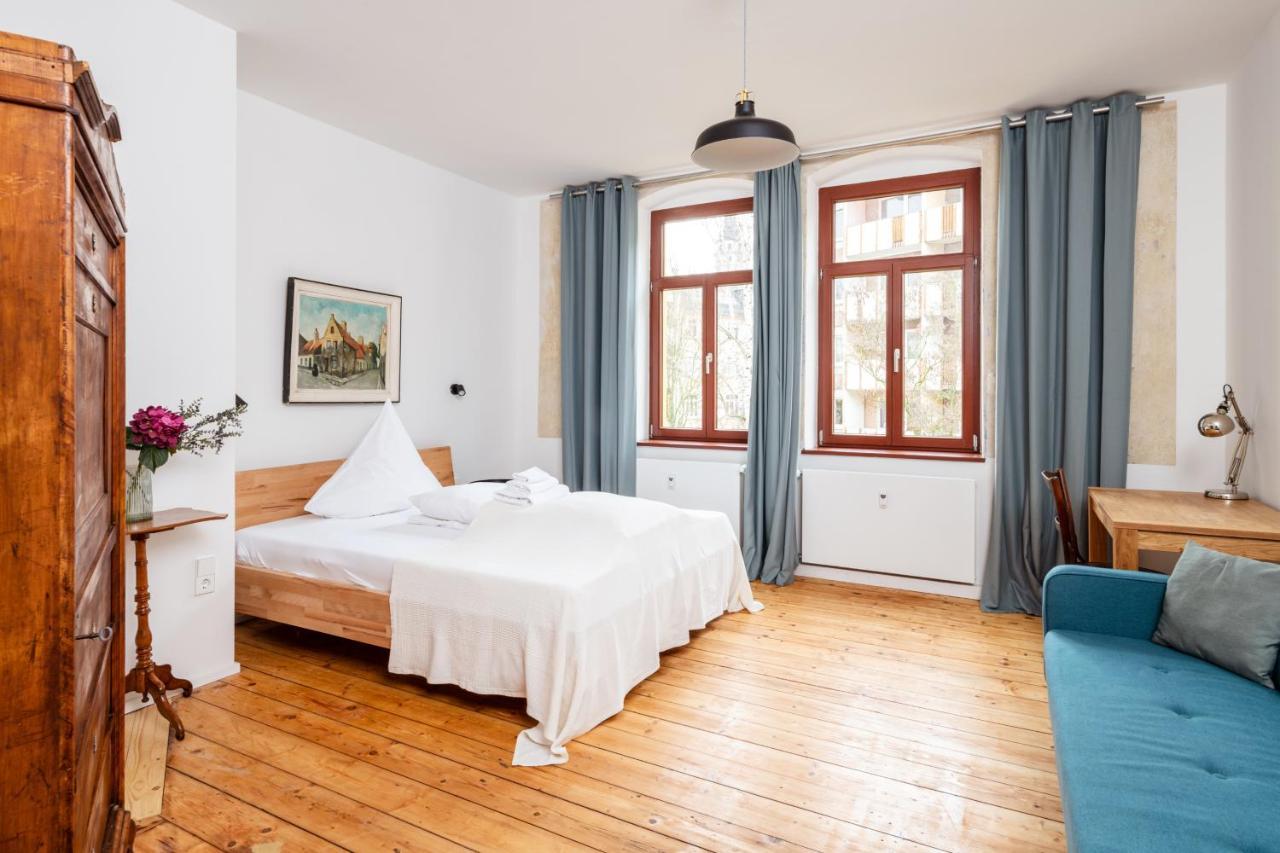 Kuenstlerzimmer Im Kulturhaus Haeselburg Gera Luaran gambar