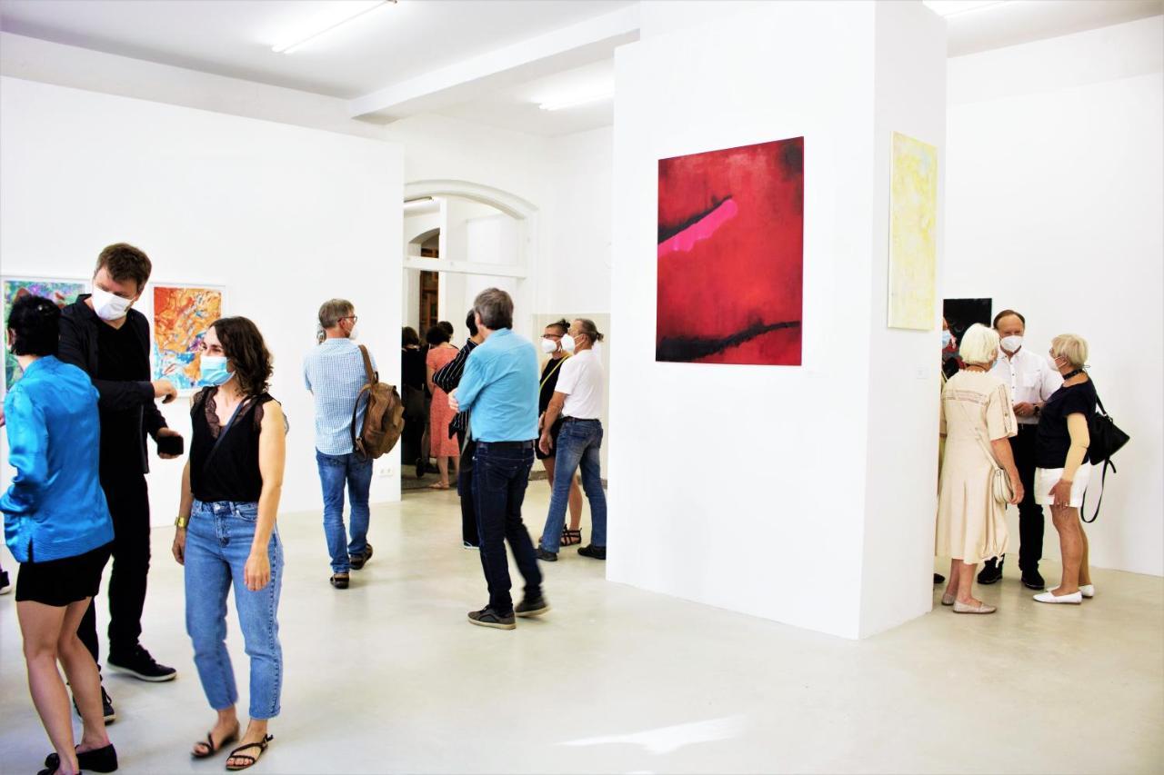 Kuenstlerzimmer Im Kulturhaus Haeselburg Gera Luaran gambar