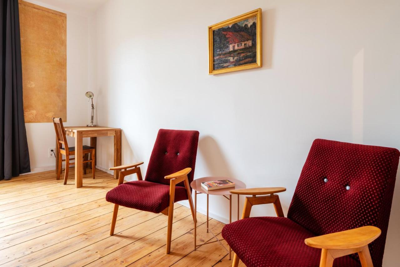Kuenstlerzimmer Im Kulturhaus Haeselburg Gera Luaran gambar