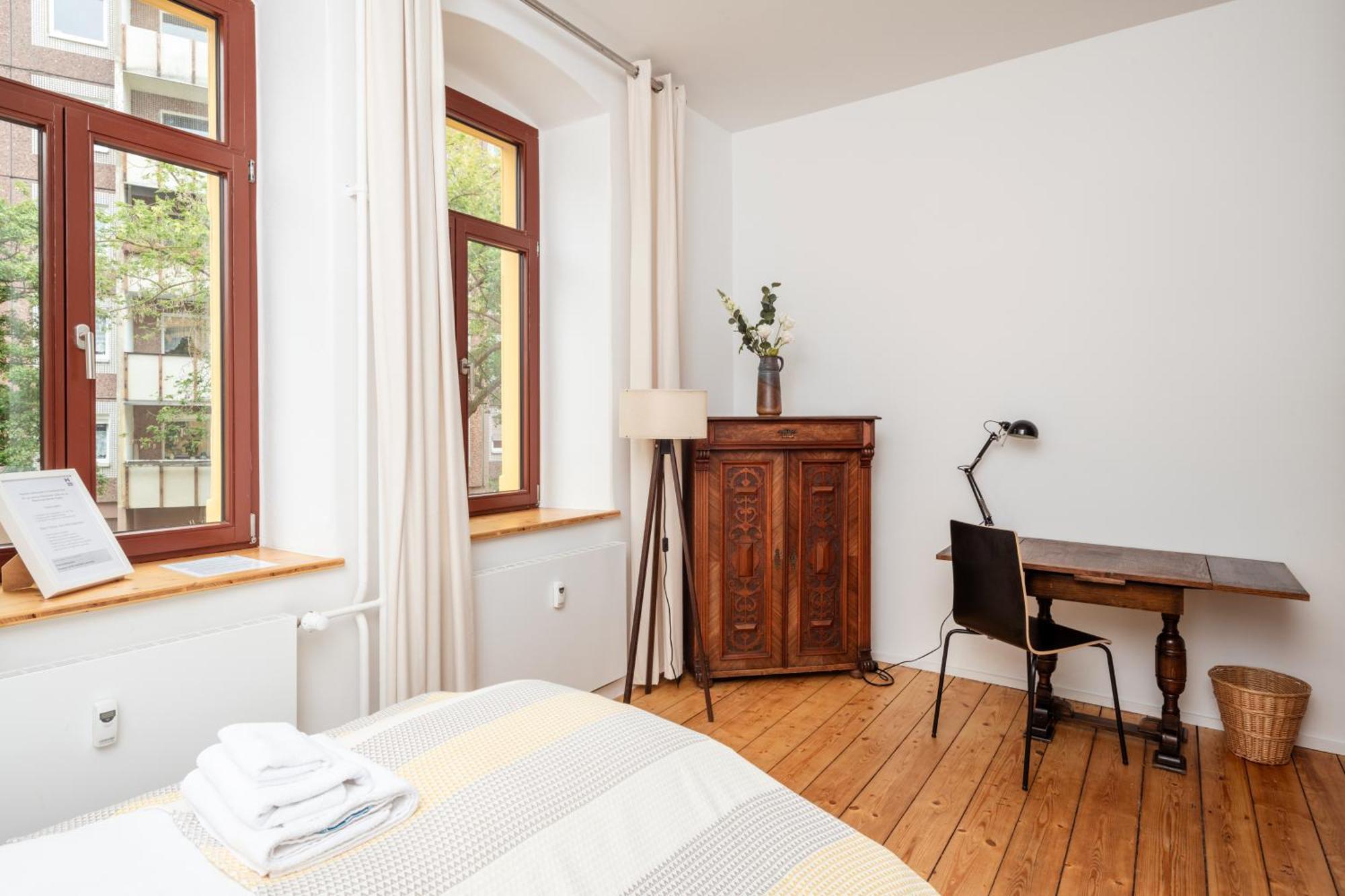 Kuenstlerzimmer Im Kulturhaus Haeselburg Gera Luaran gambar