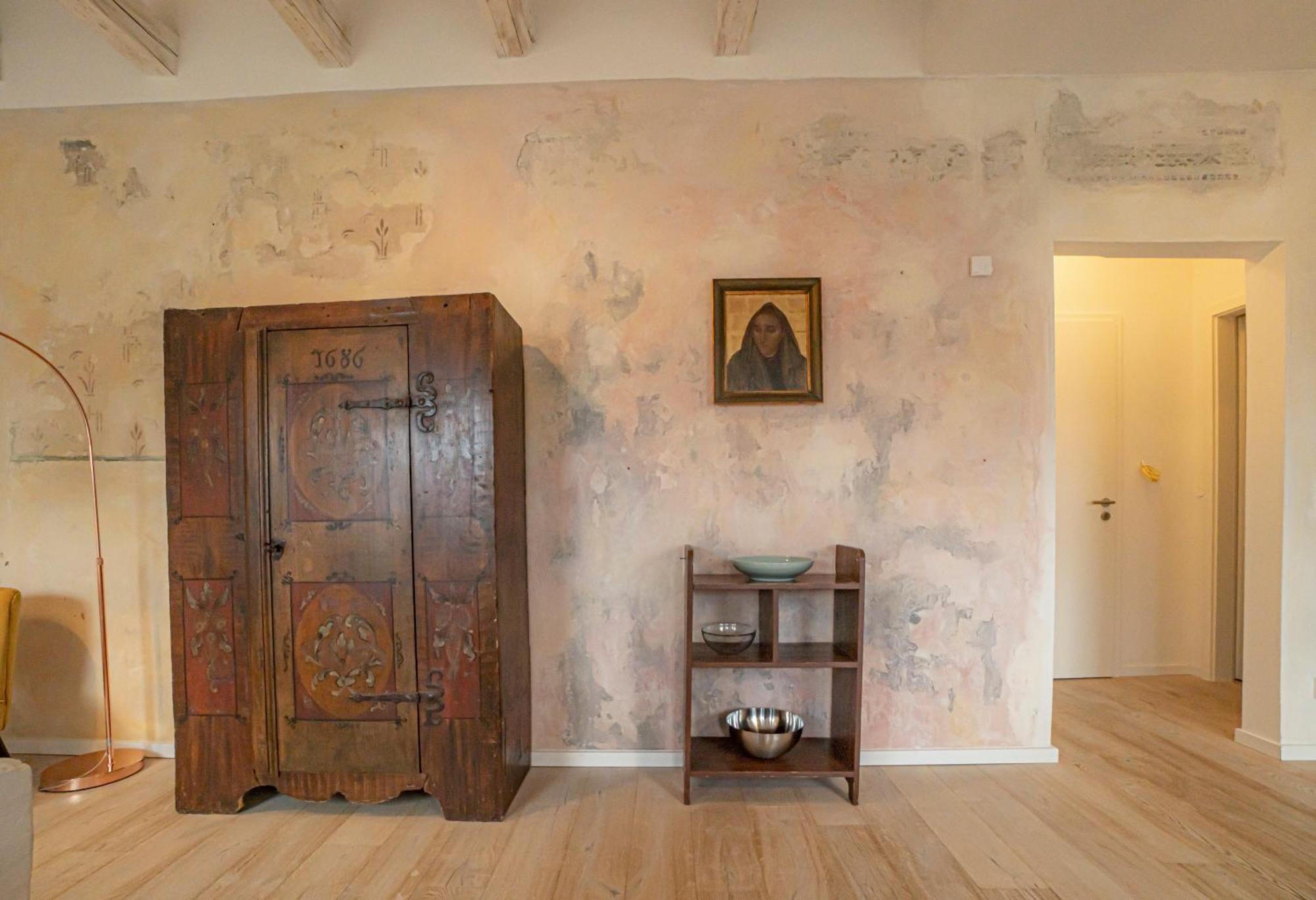Kuenstlerzimmer Im Kulturhaus Haeselburg Gera Luaran gambar