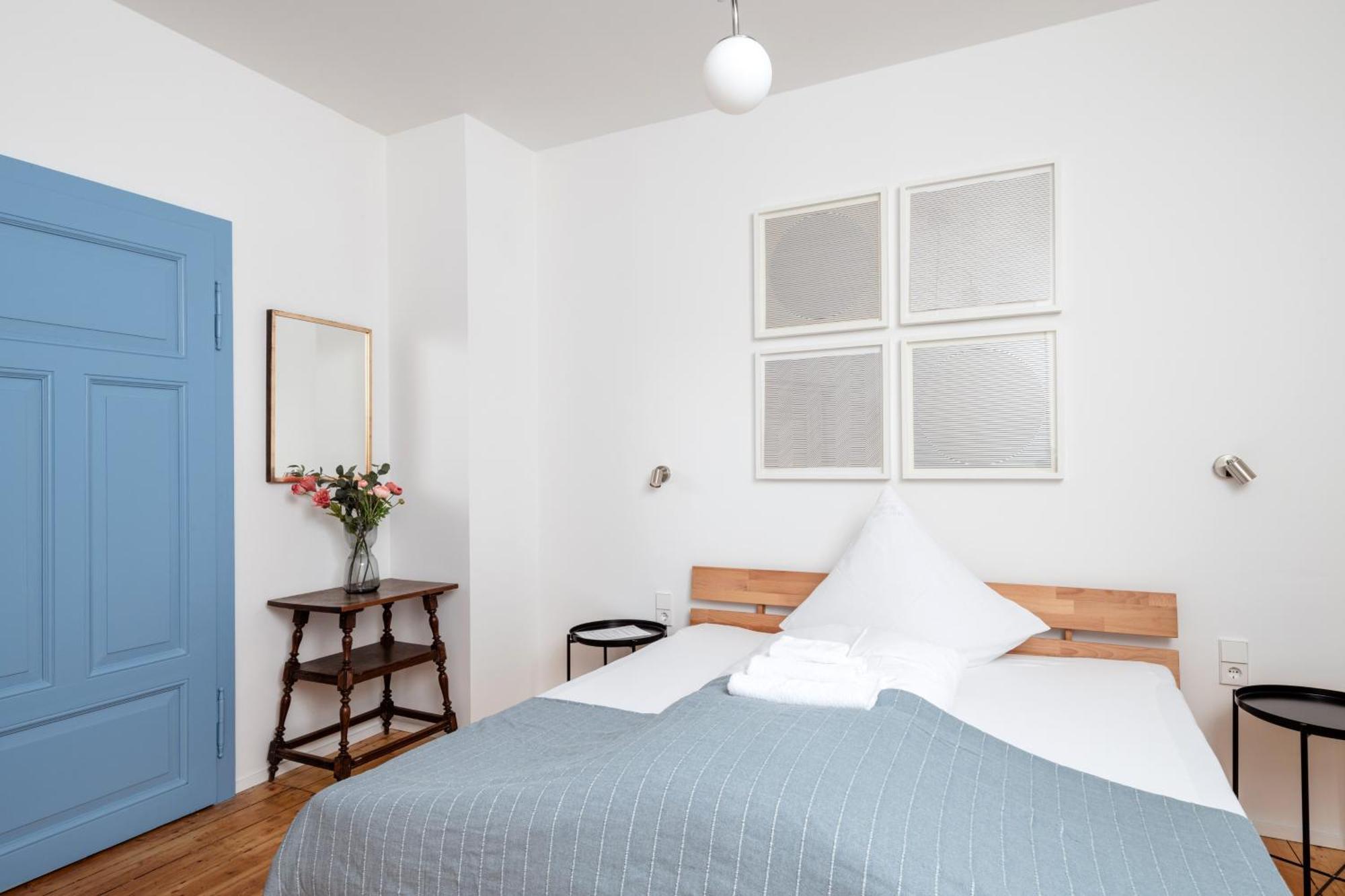 Kuenstlerzimmer Im Kulturhaus Haeselburg Gera Luaran gambar